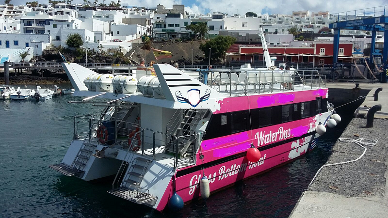 CATAMARAN DE PASAJE