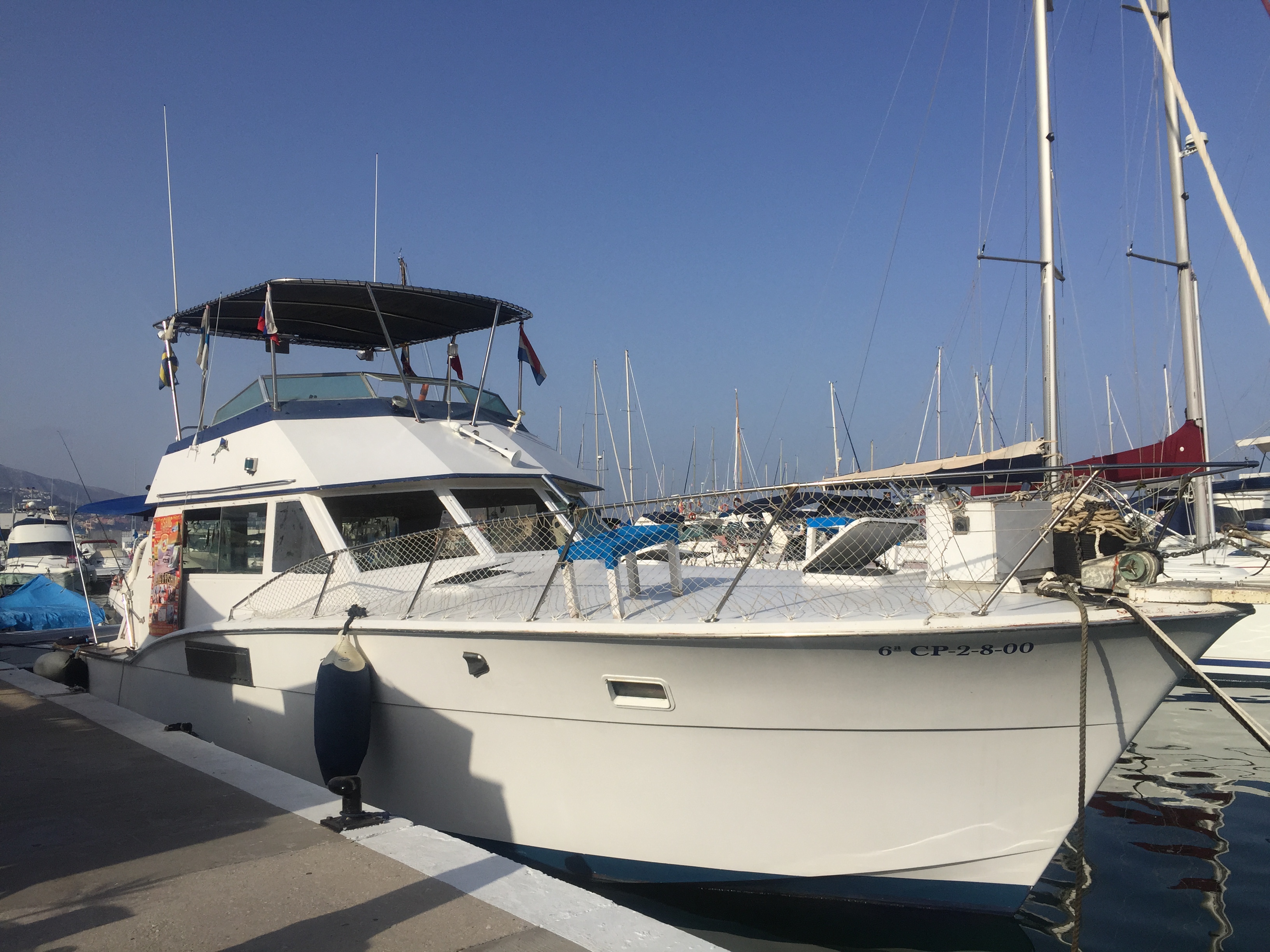 HATTERAS 42 CONVERTIBLE