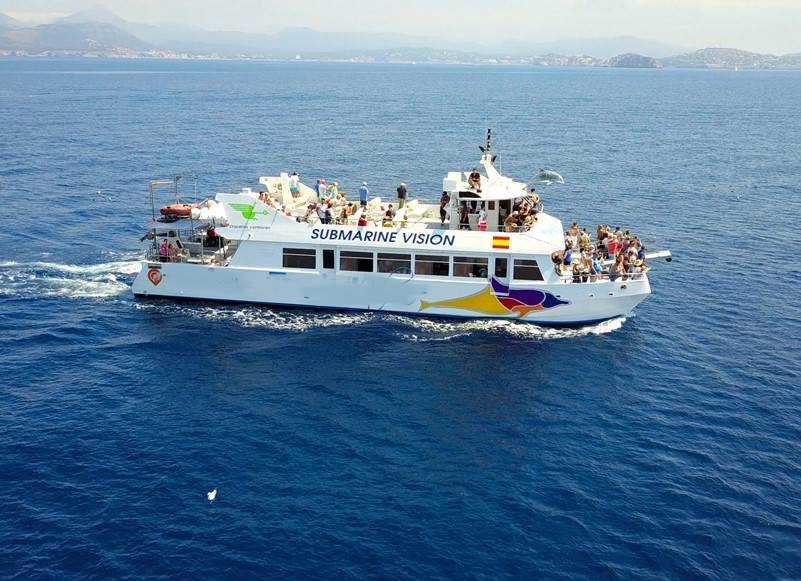 CATAMARAN DE PASAJE Y TURISMO "TROPICAL DELFIN"