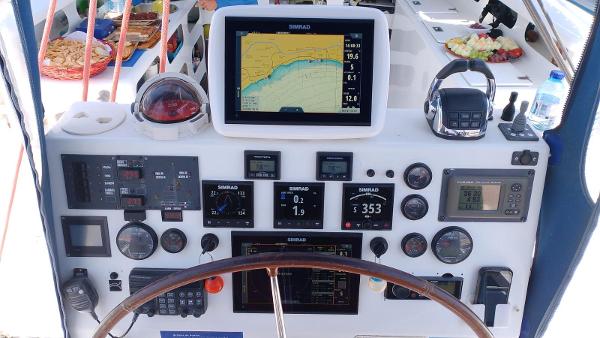  CATAMARAN TAHITI DE VELA FOUNTAINE PAJOT