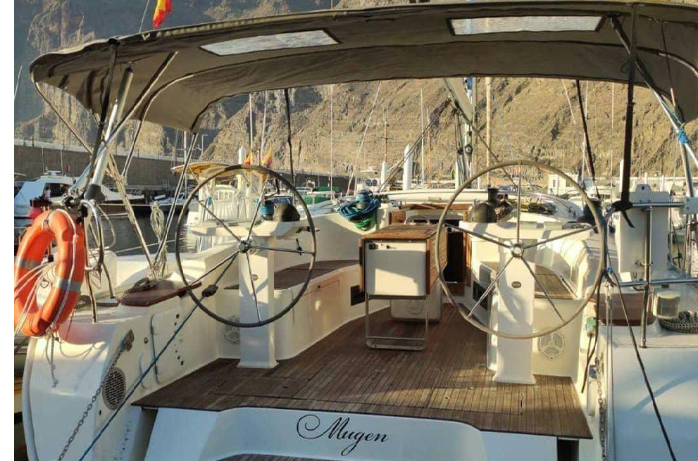 Velero de lujo Mugen BAVARIA CRUISER 45