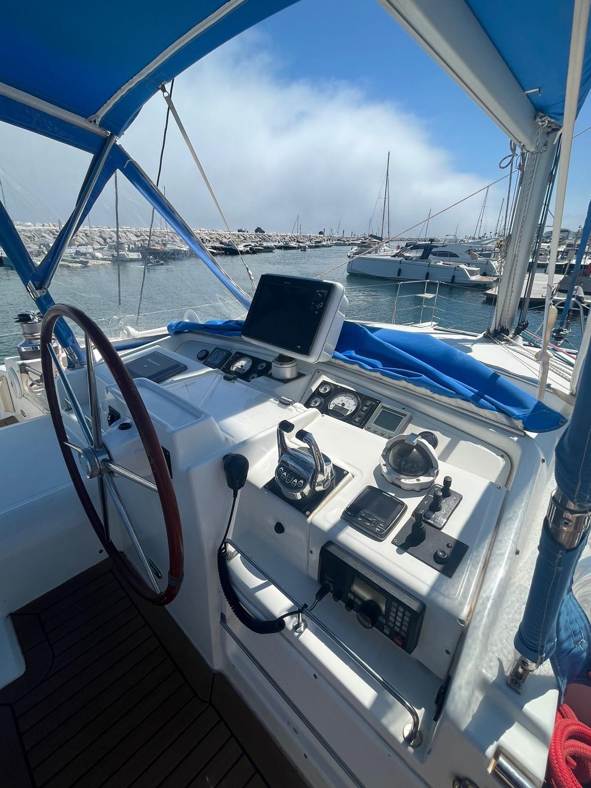 Catamarán de lujo
