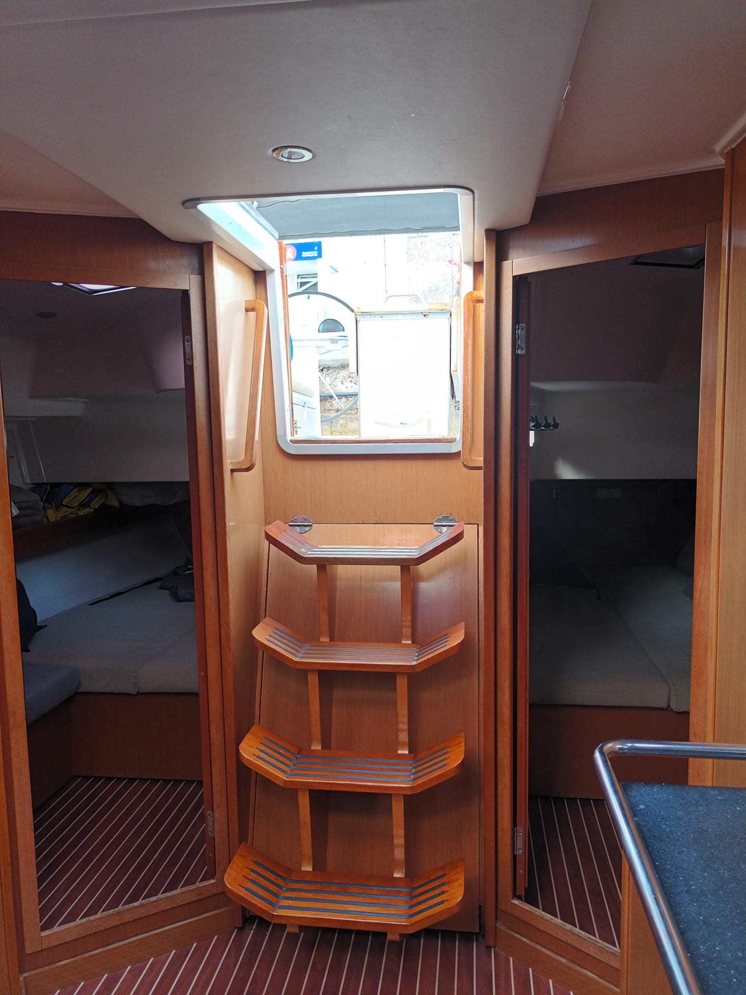 Velero de lujo Mugen BAVARIA CRUISER 45