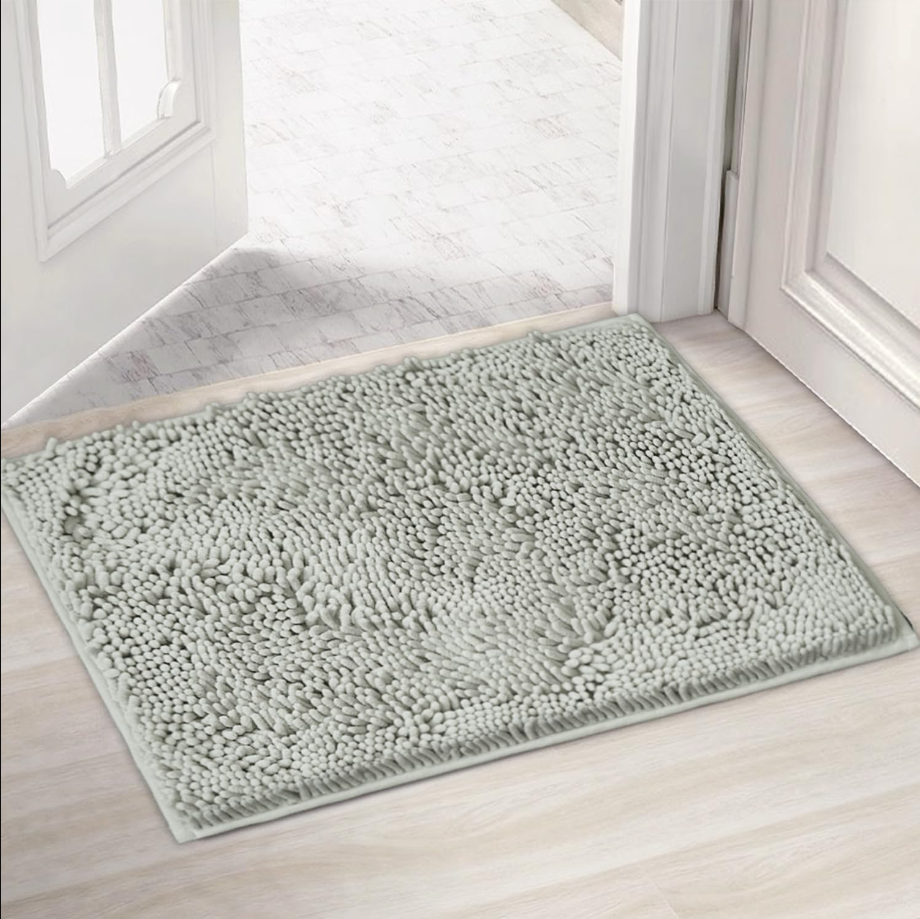 Bathroom Rugs Chenille Bath mat, Super Absorbent, Strong PVC Non Slip Backing, Bath mats for Bathroom,Plush Shaggy,Thick, Machine Washable,Bathtub, Shower, Toilet,(Light Grey,16"×24")
