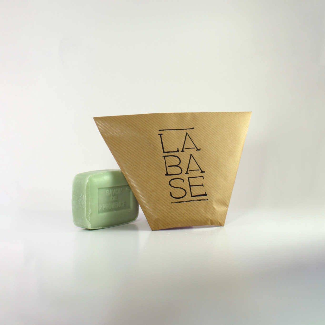 LESSIVE EN POUDRE AU JASMIN