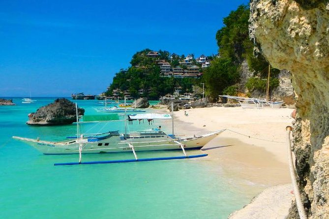 Boracay Island Hopping Tour with Lunch (JOINER REGULAR)