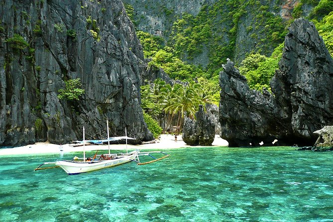 3 Days El Nido Tour with Island Hopping (min.of 6 persons)