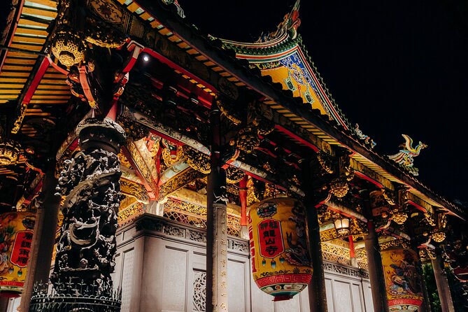  Origin & Longshan Temple Cultural Walking Tour in Taipei, Taiwan
