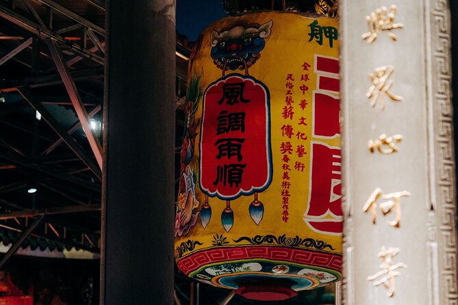  Origin & Longshan Temple Cultural Walking Tour in Taipei, Taiwan