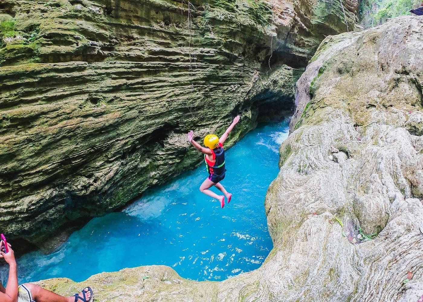 Kawasan Falls Canyoneering w/ Lunch & Transfers from Cebu City