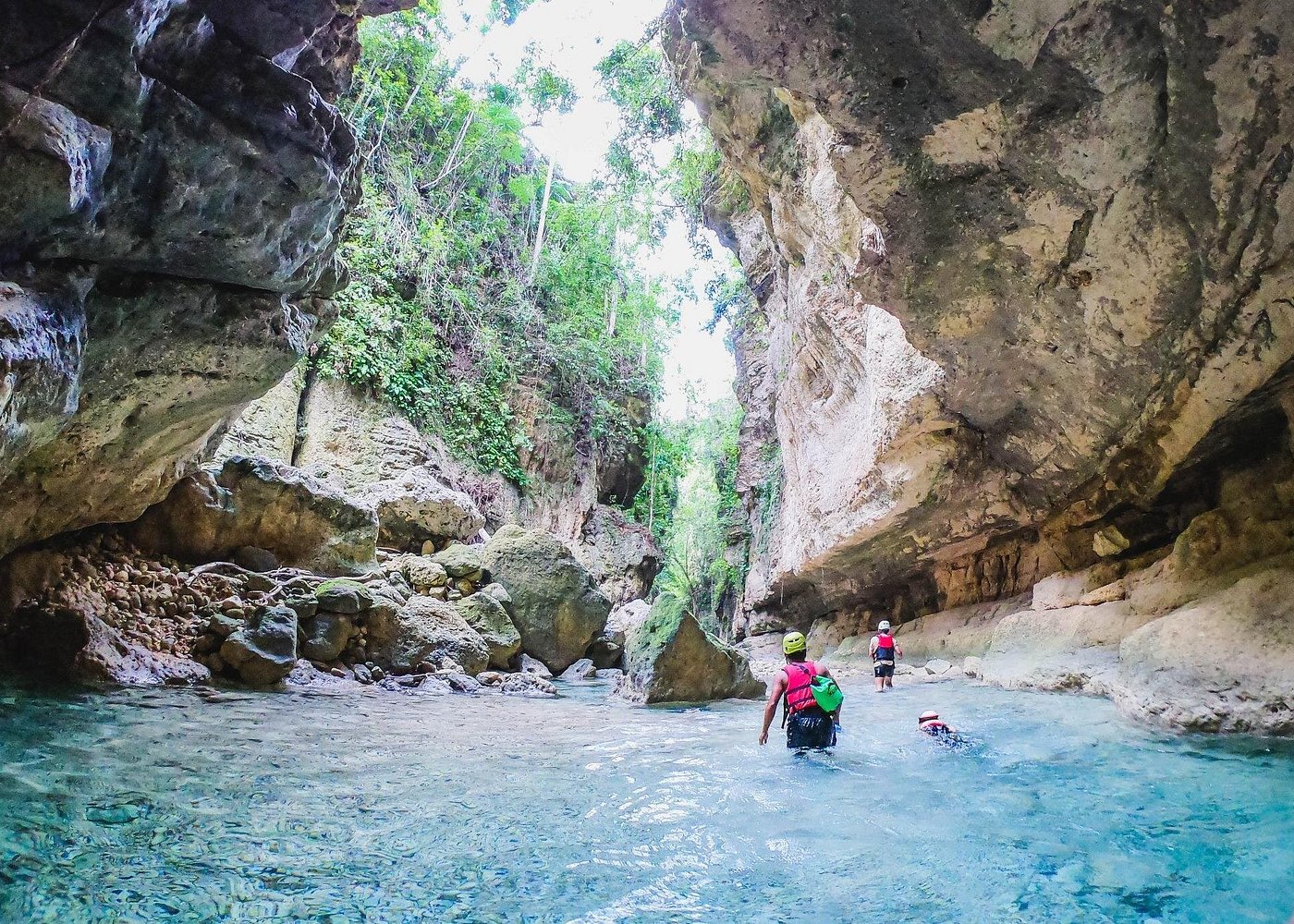 Kawasan Falls Canyoneering w/ Lunch & Transfers from Cebu City