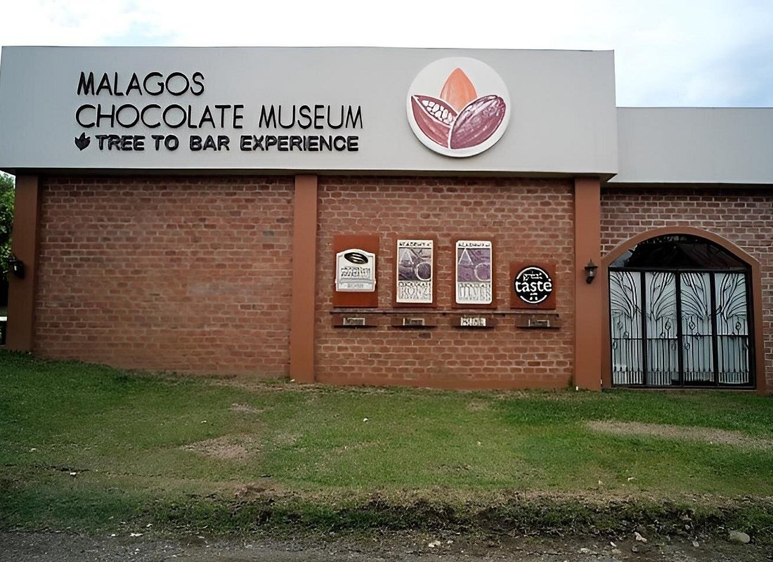 Malagos Chocolate Factory & Museum , Philippine Eagle Center