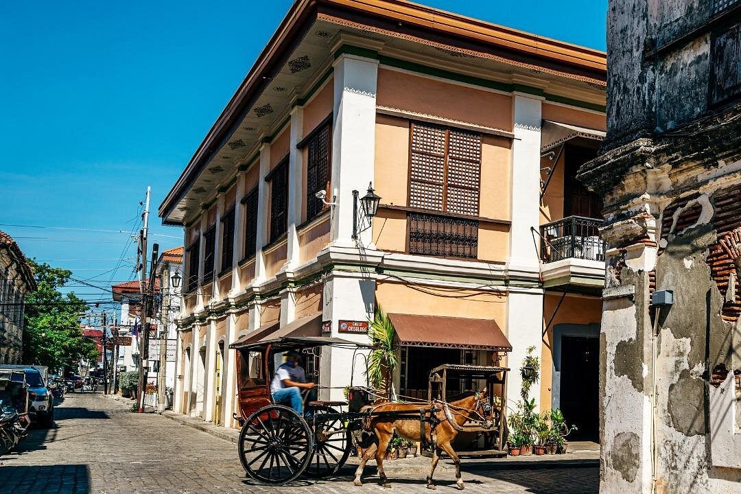 5 Days Private Tour to Manila Angeles and Vigan Ilocos