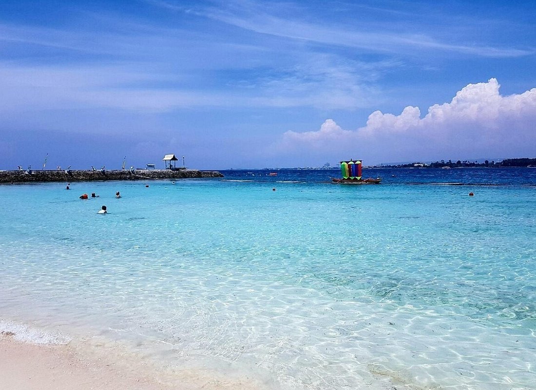 Beach Holiday in Samal Islands (8 Hours)