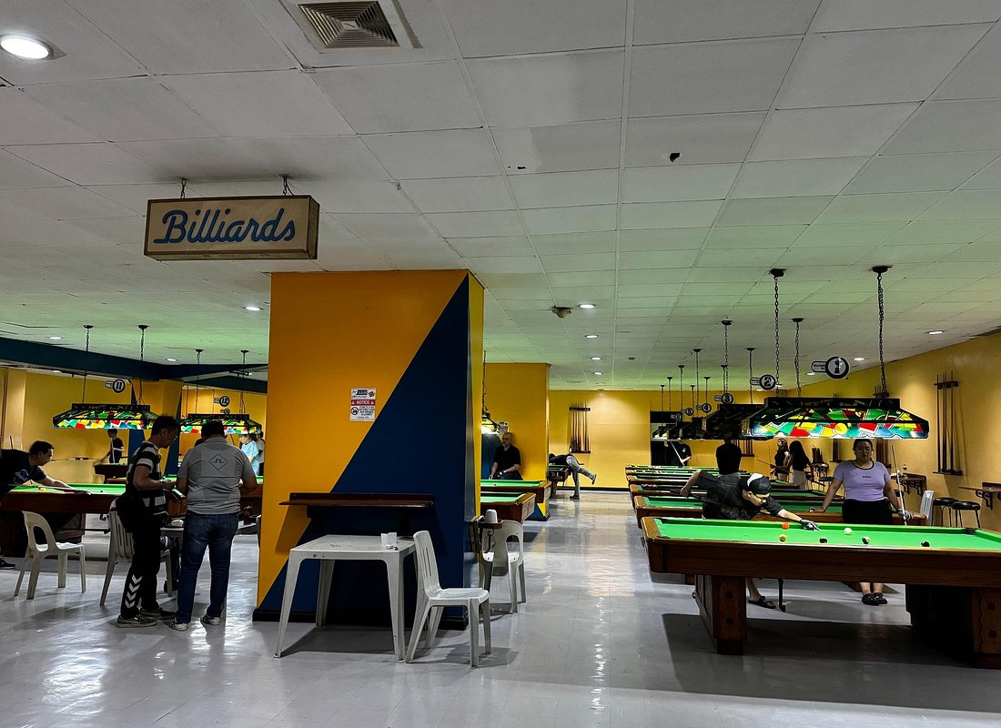 Private Tour Makati's Little Tokyo and Cinema Square