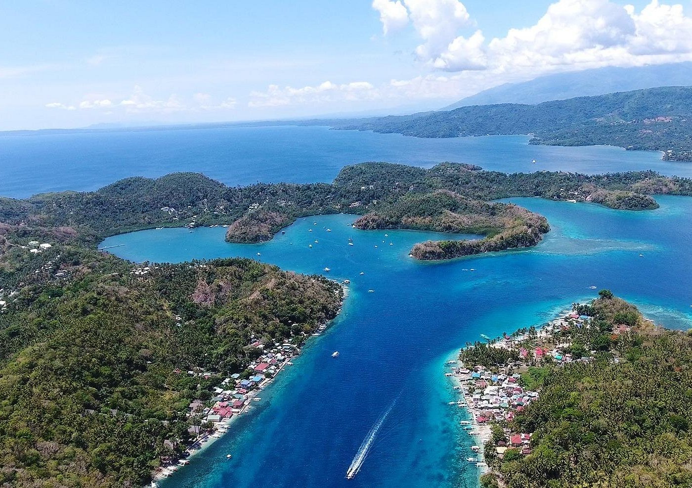 PUERTO GALERA Island Hopping & Snorkeling