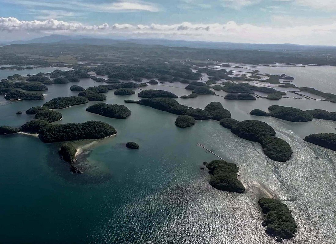 Hundred Islands Day tour in Pangasinan (Private) Min. of 4 Person