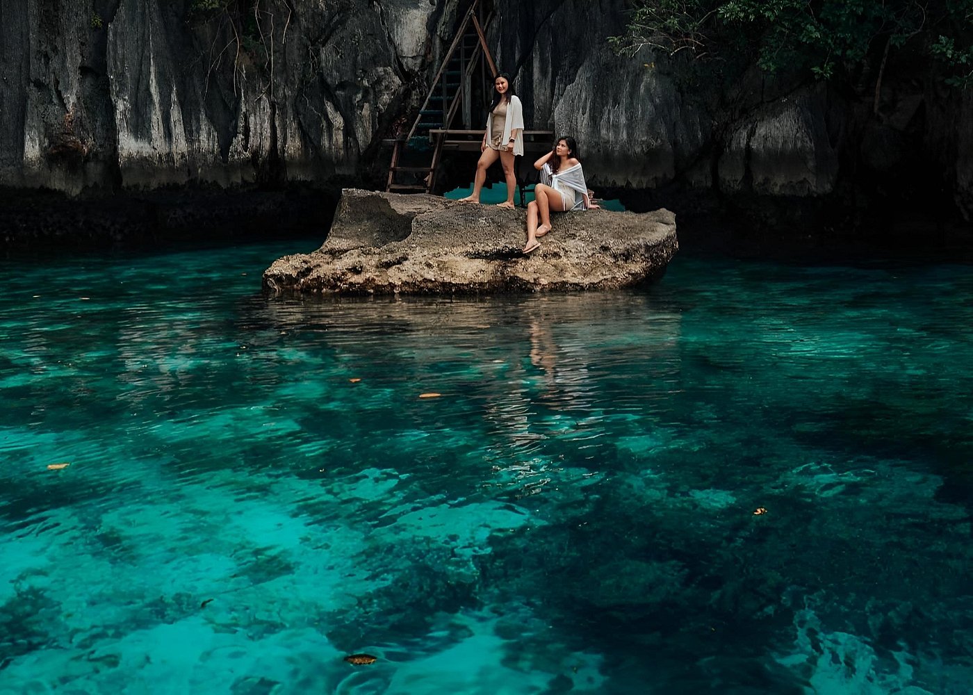 Coron Palawan Snorkeling & Island Hopping Tour (Private)