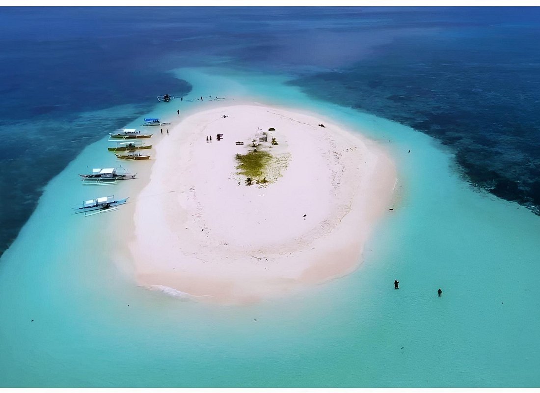 Siargao Island Hopping & land Tour