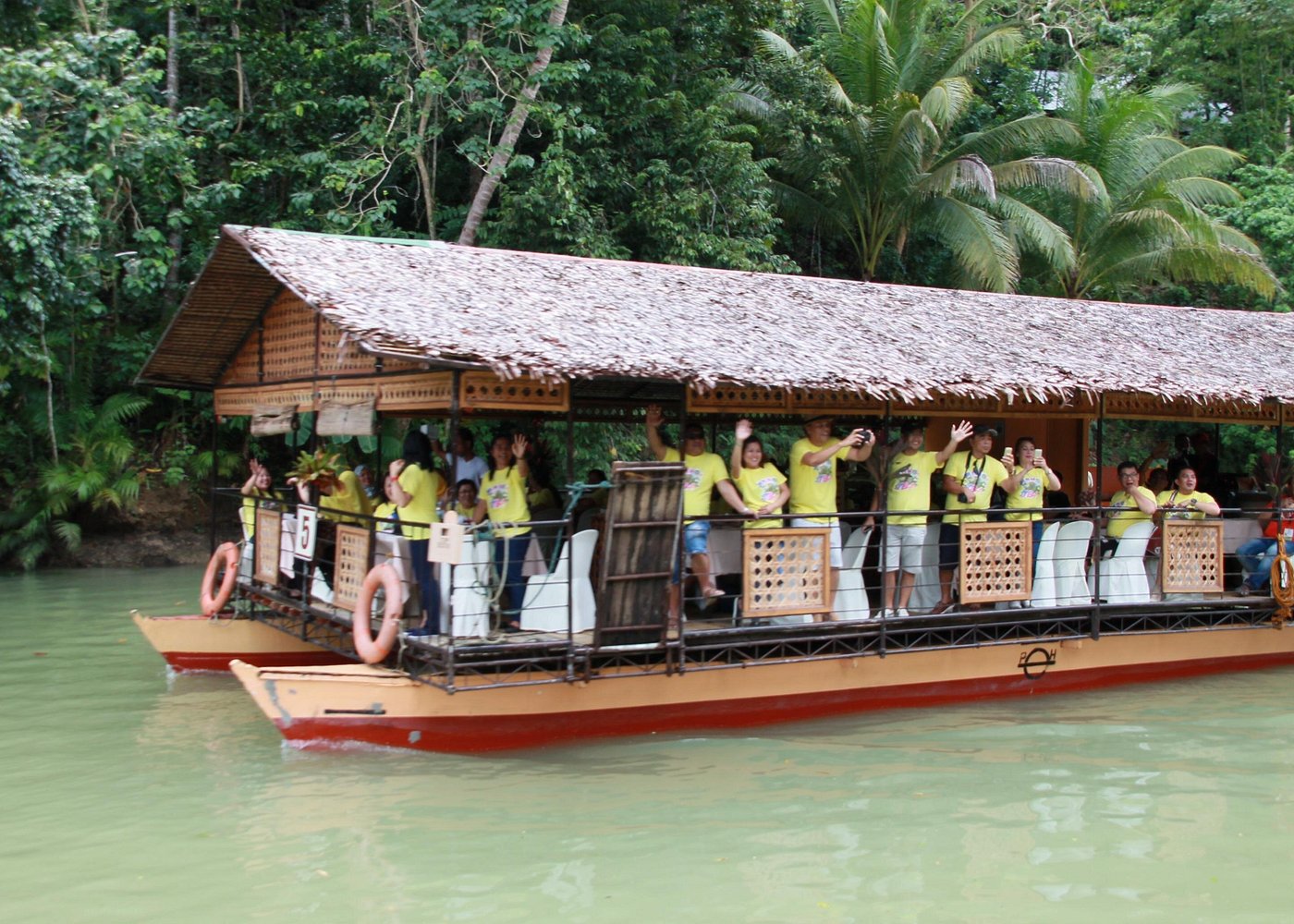 Chocolate hills tour with Tarsier & Loboc river Buffet Lunch (half-day tour)