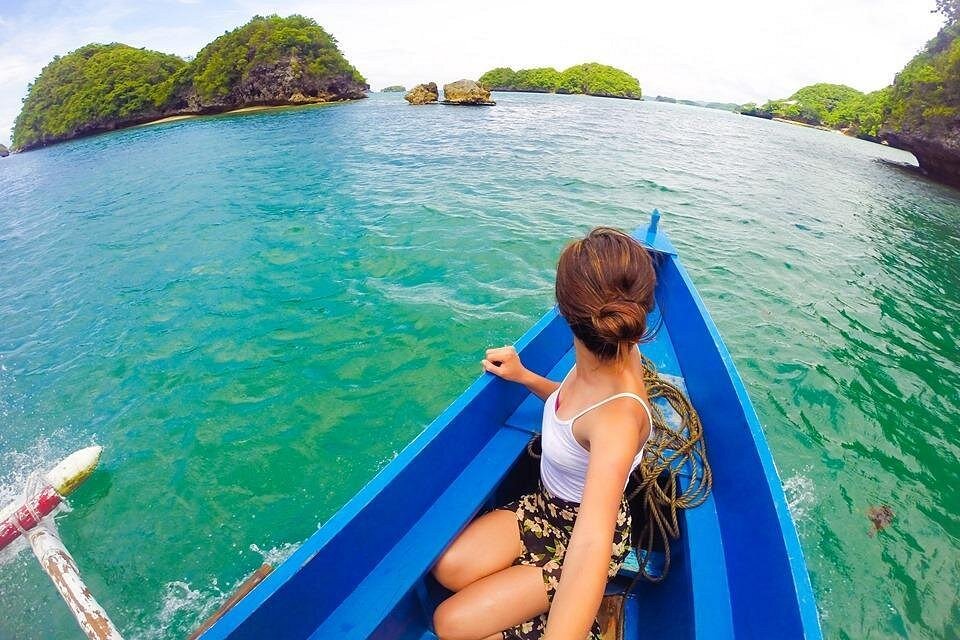 Hundred Islands Day tour in Pangasinan (Min. of 6 Person)