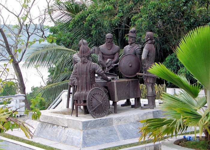 5D4N Cebu City Tour, Moalboal and Bohol Countryside Tour for 3 persons