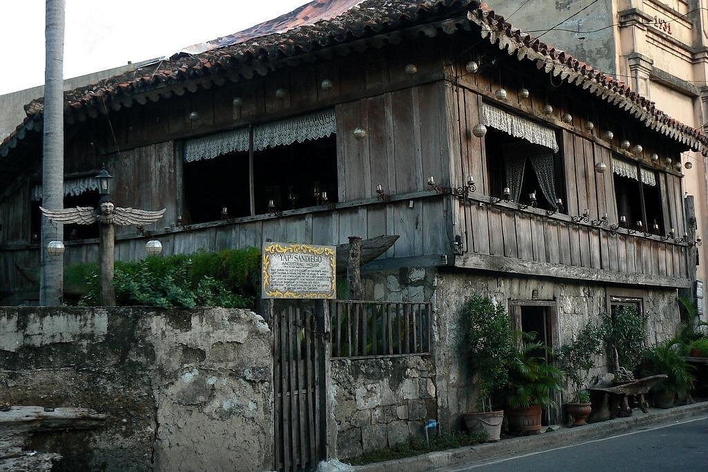 4D3N Standard Cebu City Tour and Moalboal for 3 persons