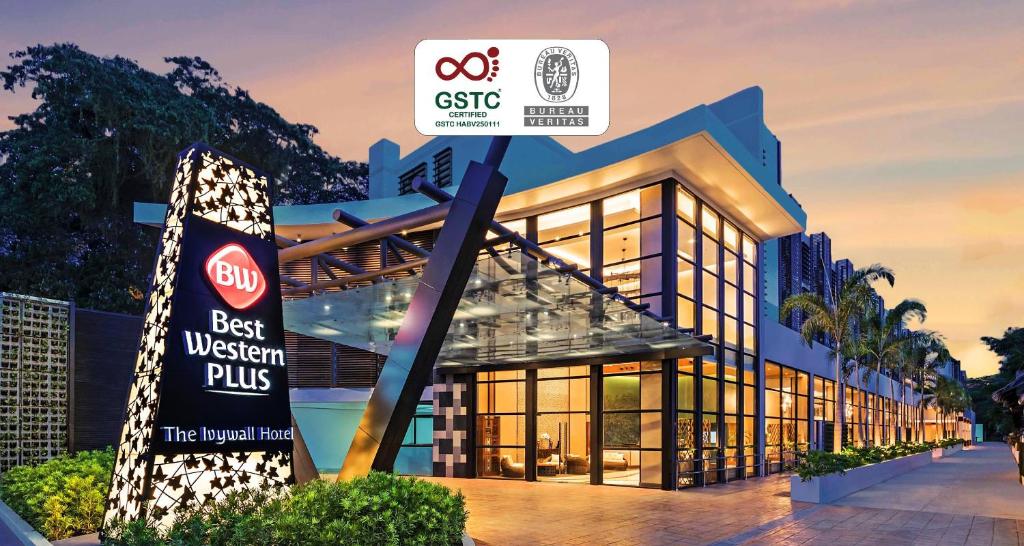 Beswestern Ivy Wall Hotel (Deluxe Double Room) w/o breakfast for 2 persons