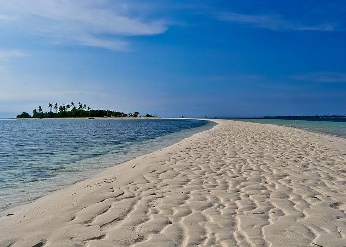 4D3N Standard Bohol Countryside, Island Hopping and Panglao Land Tour for 2 persons