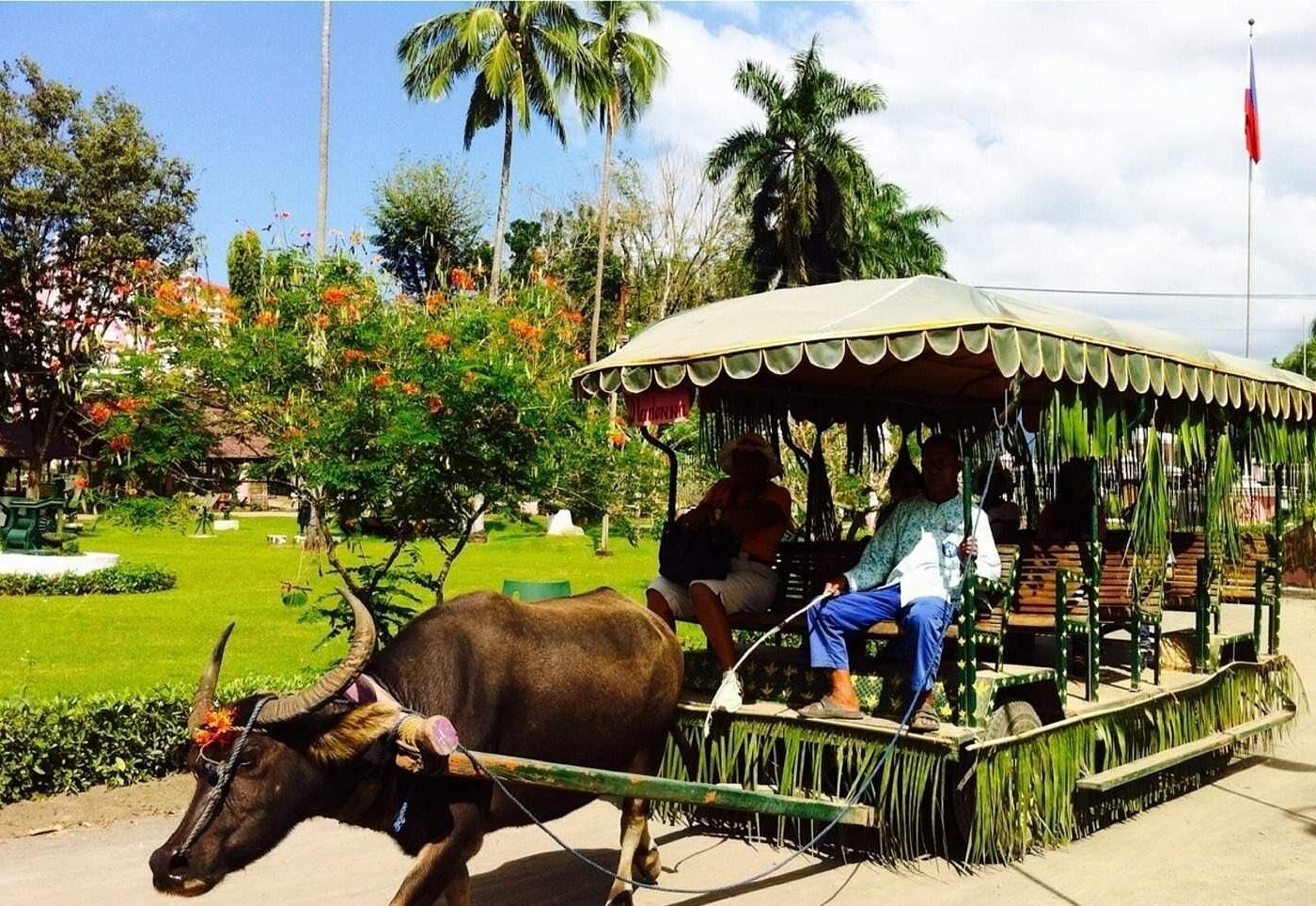 3D2N VILLA ESCUDERO DAY TOUR (PRIVATE)