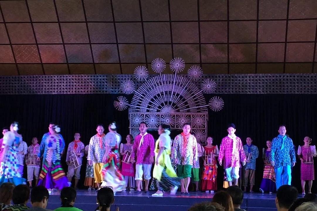 3D2N VILLA ESCUDERO DAY TOUR (PRIVATE)