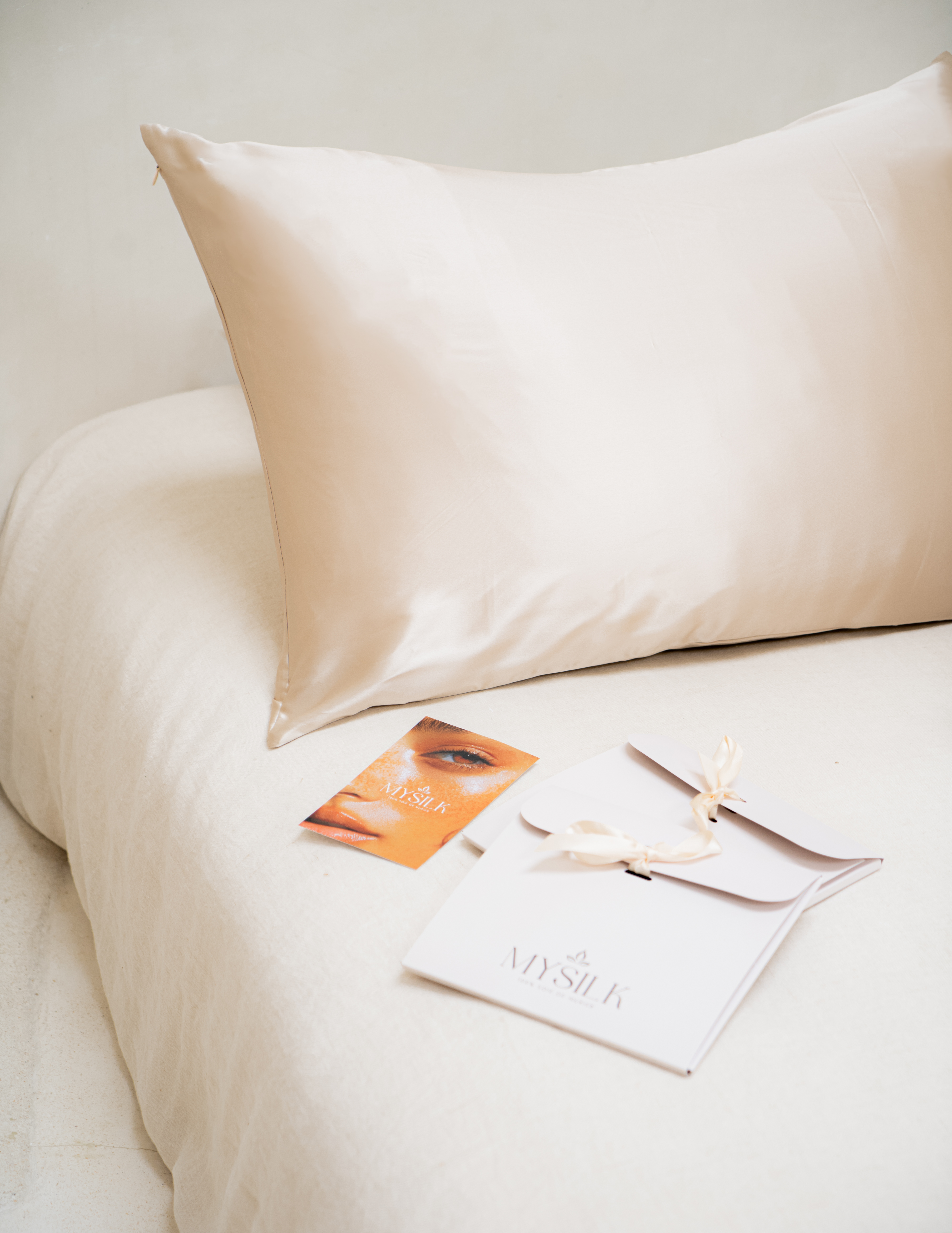 Taie d'oreiller en soie premium, 22 mommes, greige.