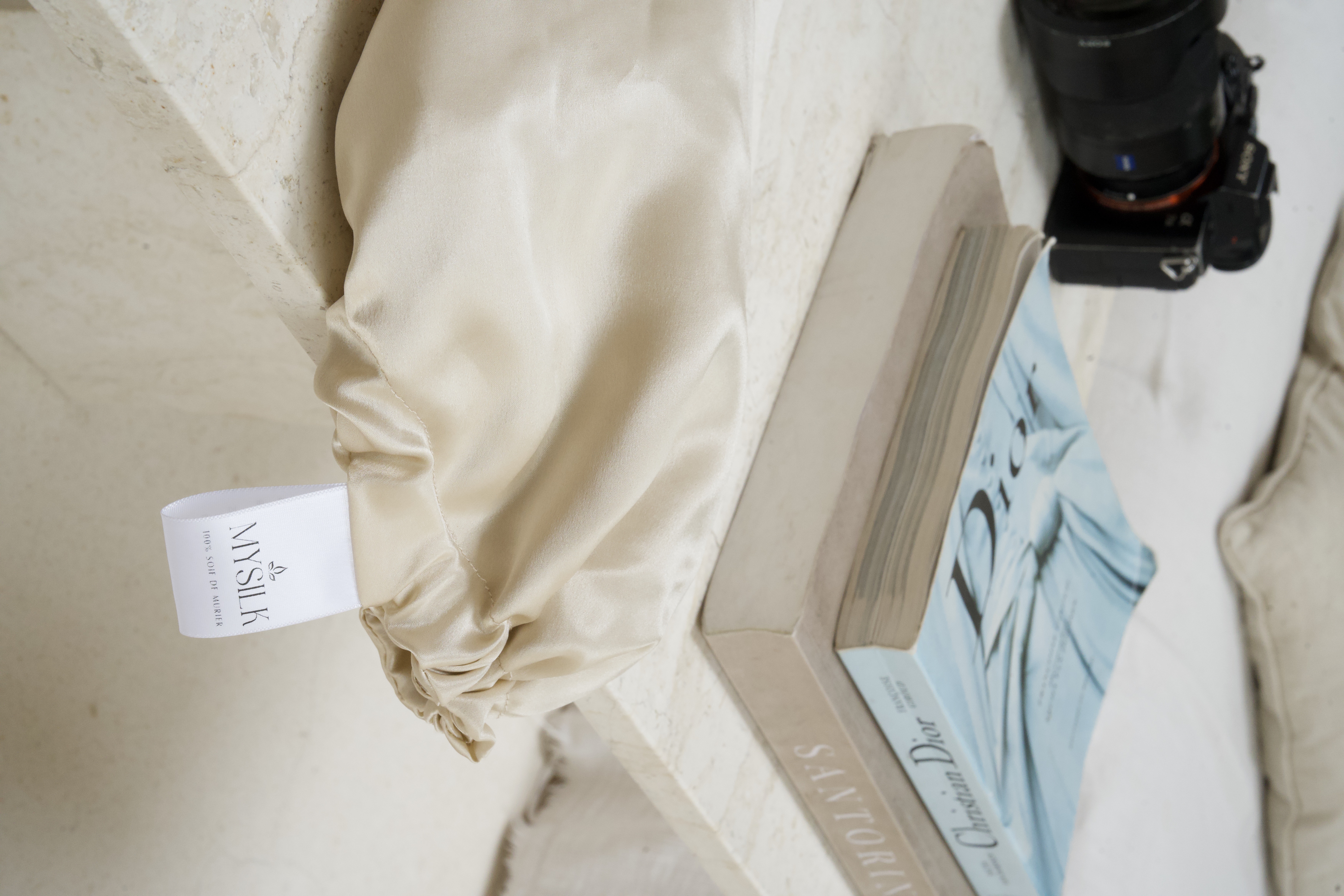 Bonnet en 100% soie de murier doublé 
