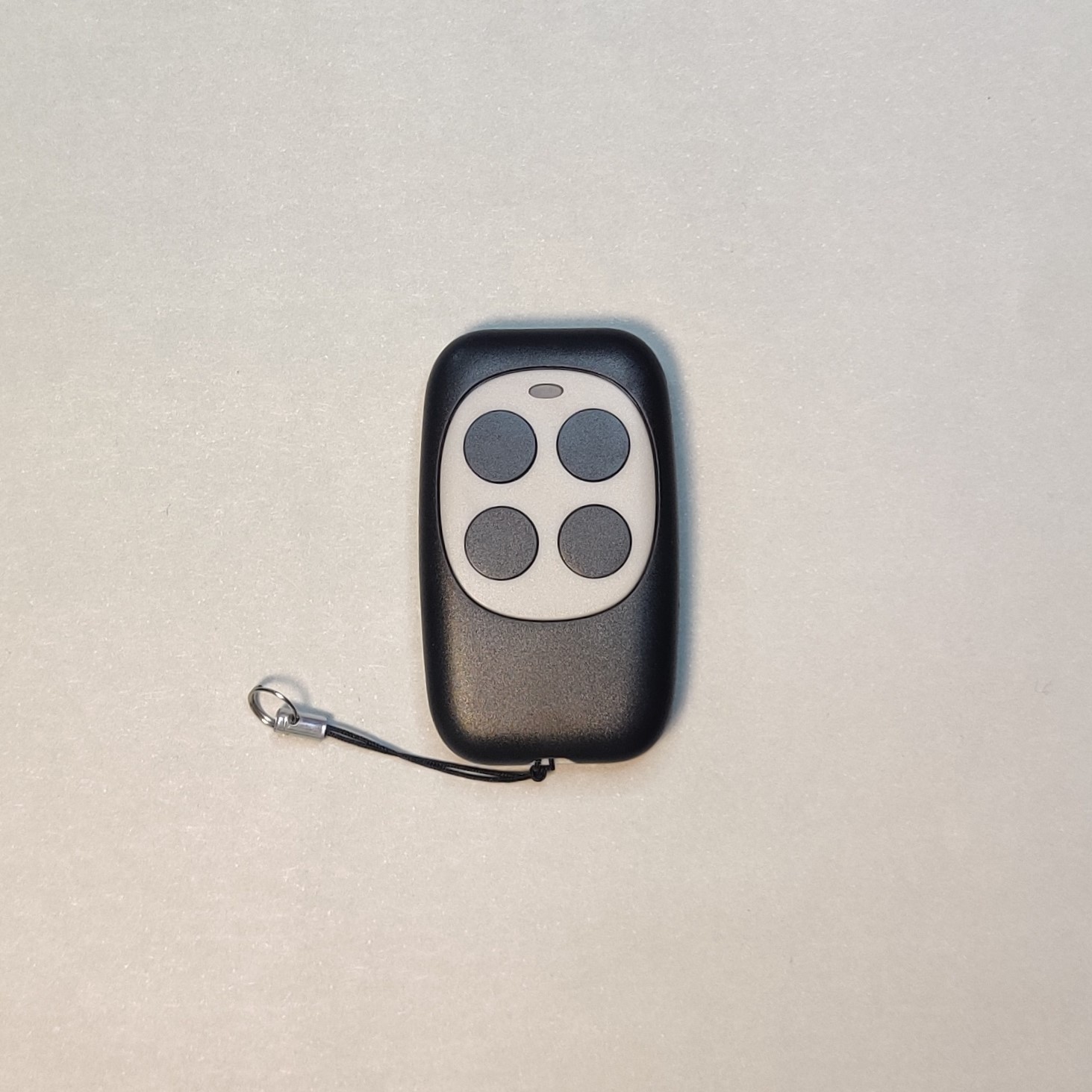 Vartu pultelis alternatyva Doorhan D