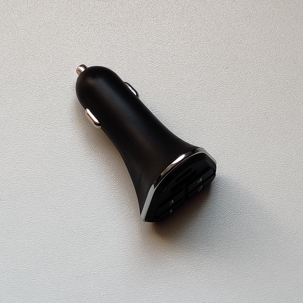 Automobilinis pultelis USB įkroviklis