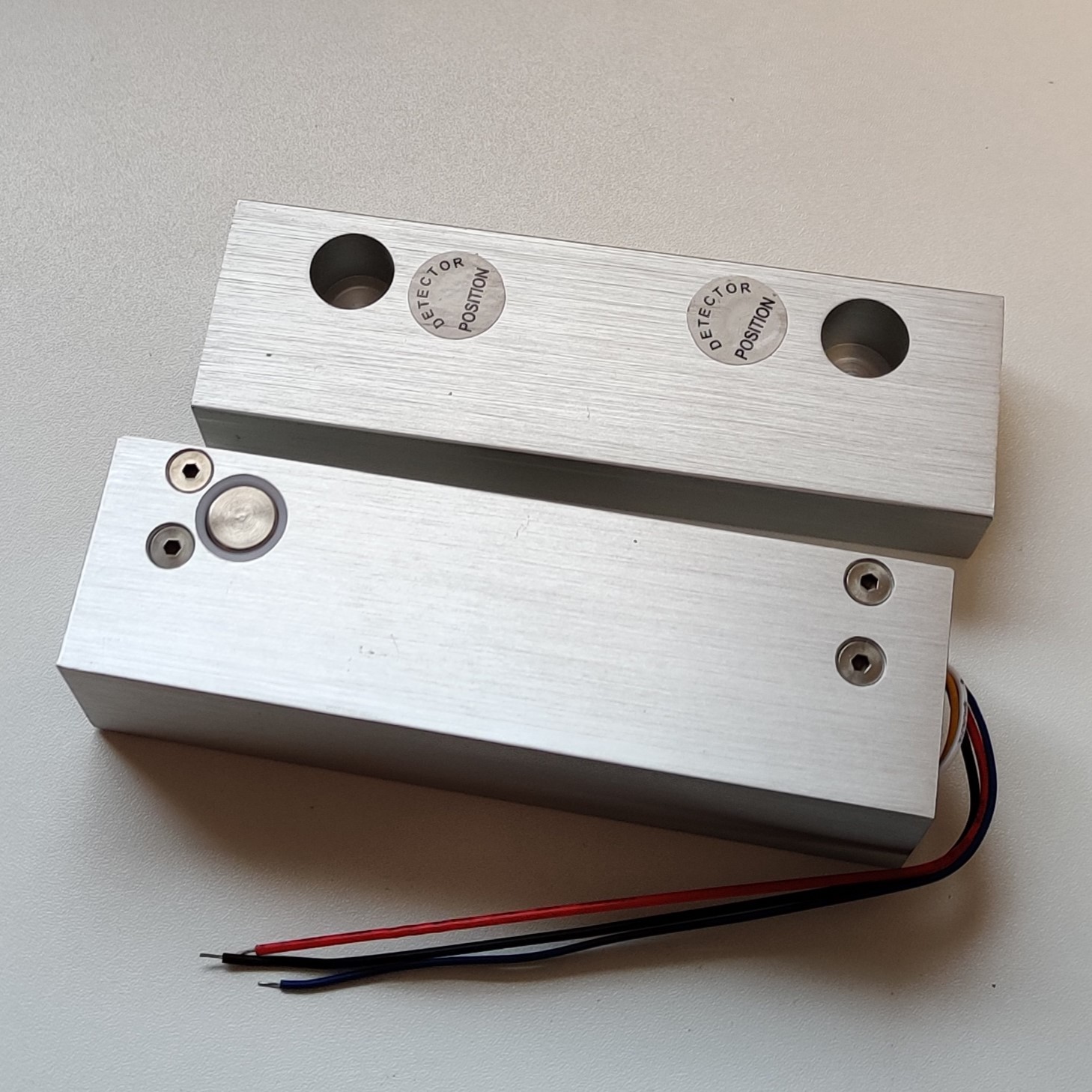 Elektroninė stiklinės durų spyna