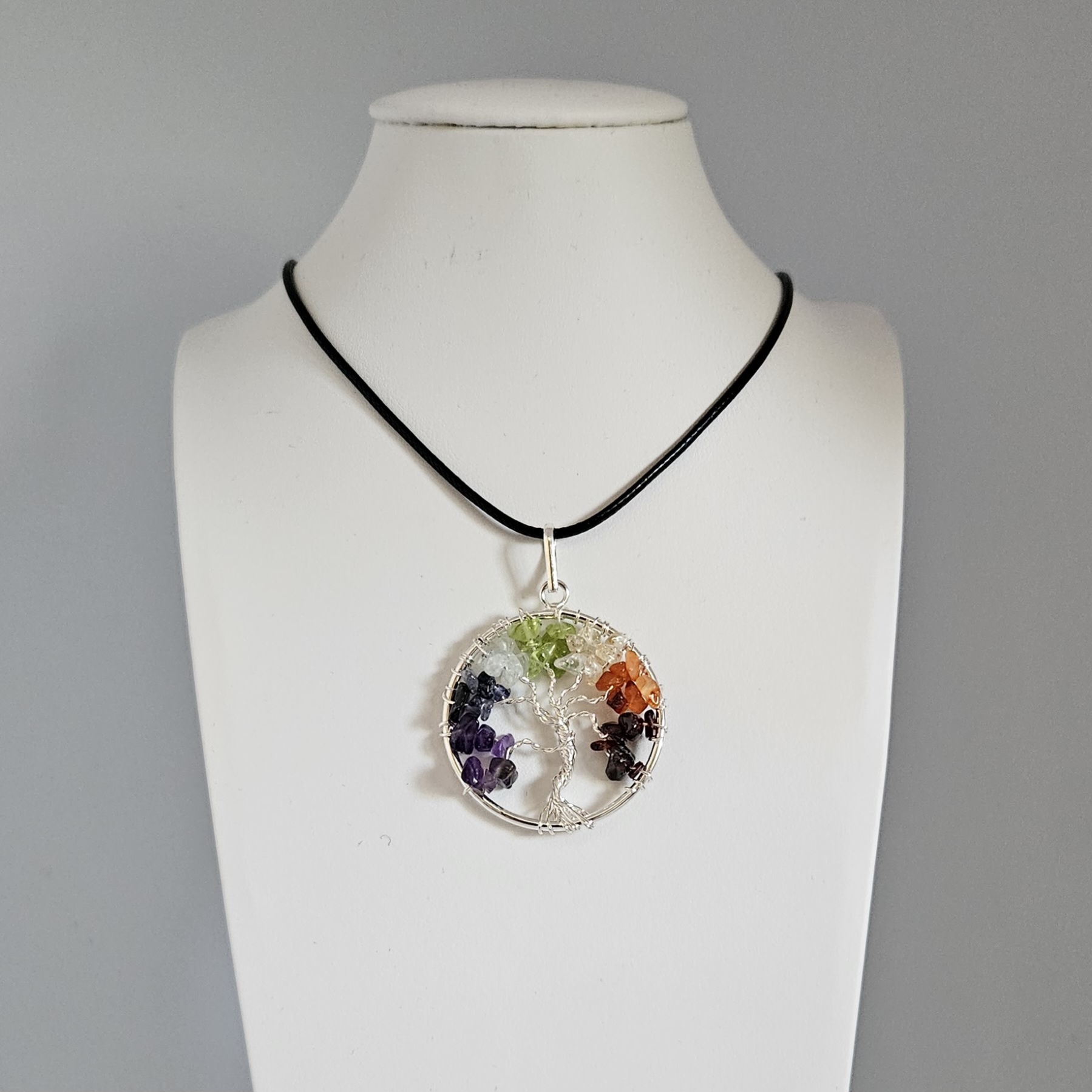 Pendentif arbre de vie 7 chakras