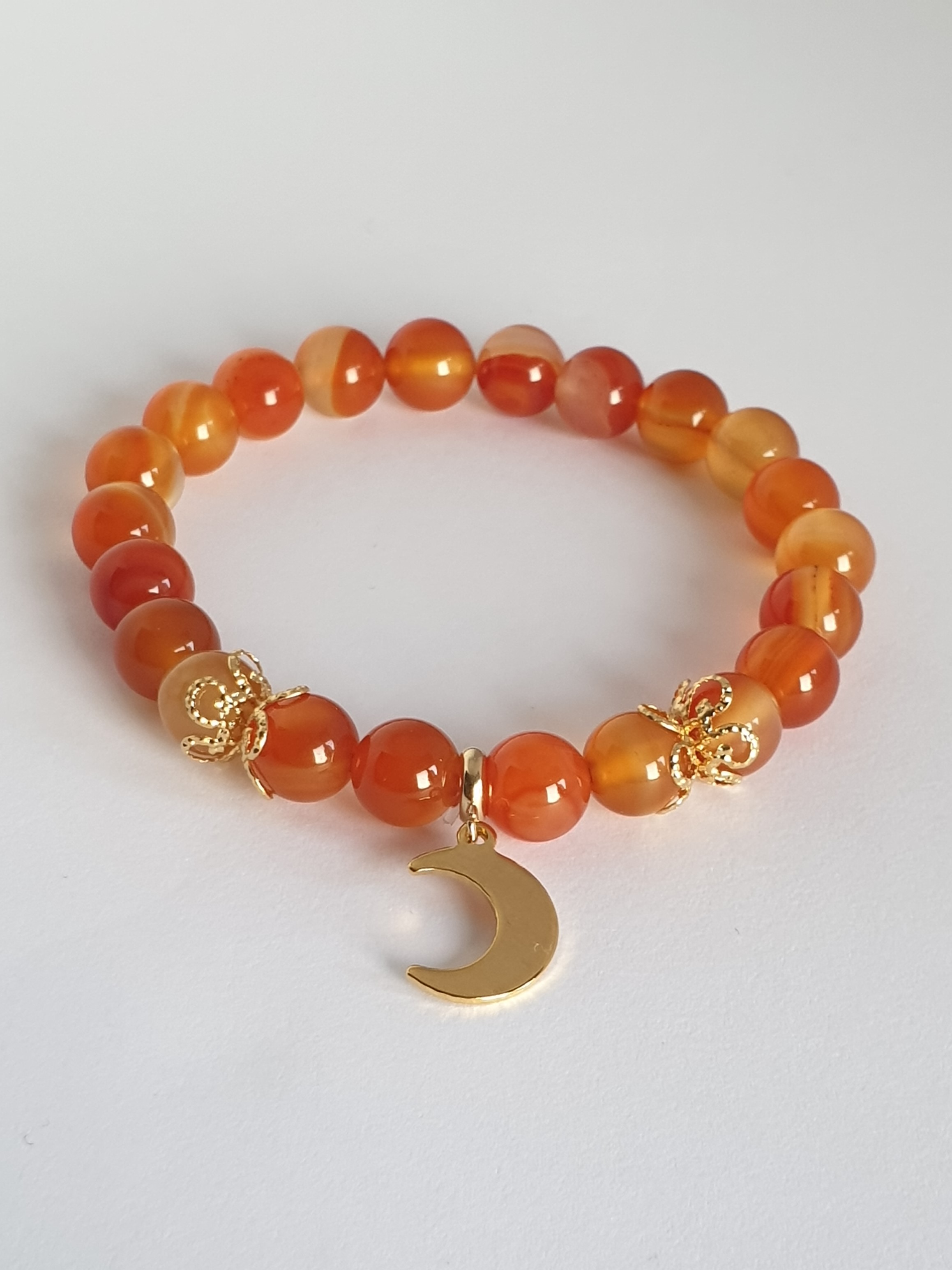 Bracelet Perle CORNALINE et Lune dorée