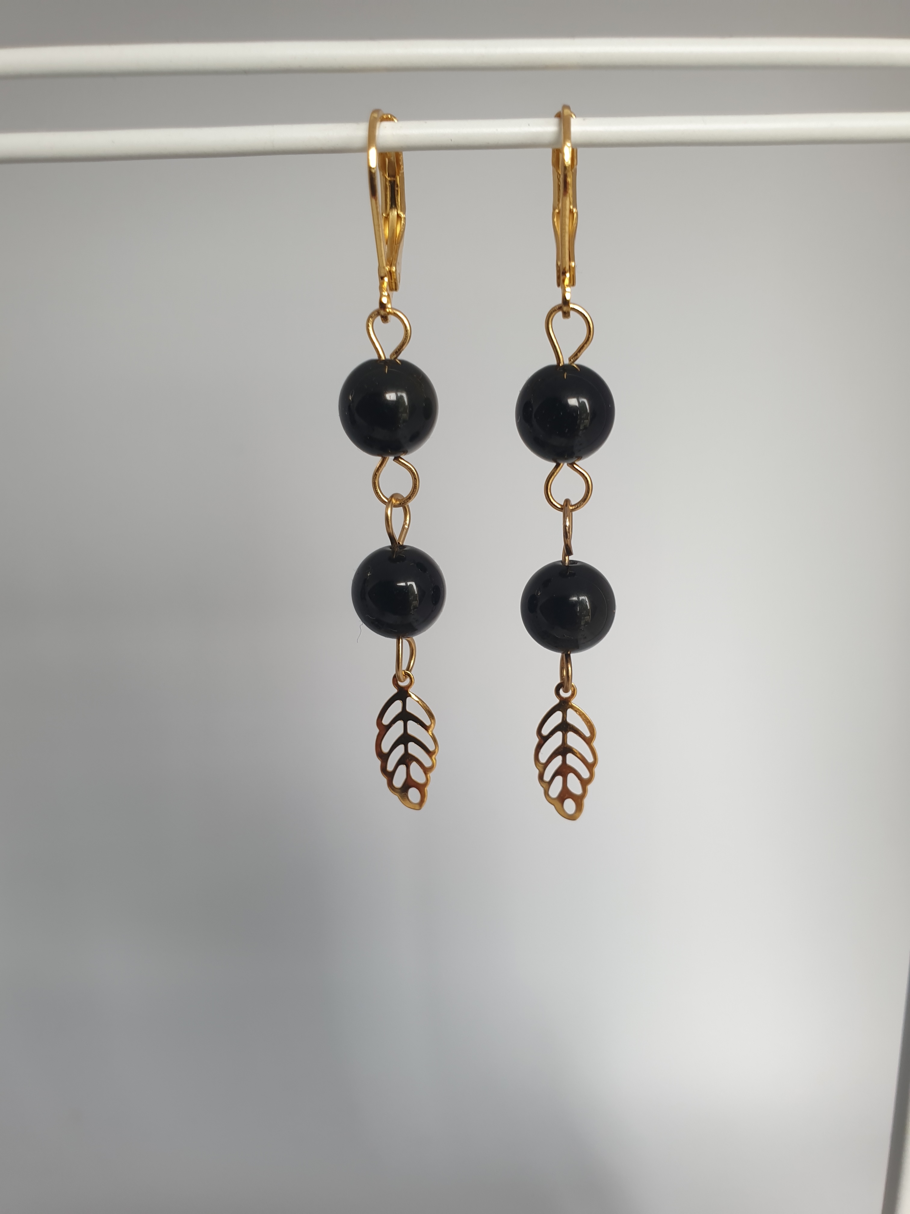 Boucles d'oreilles dorées OBSIDIENNE