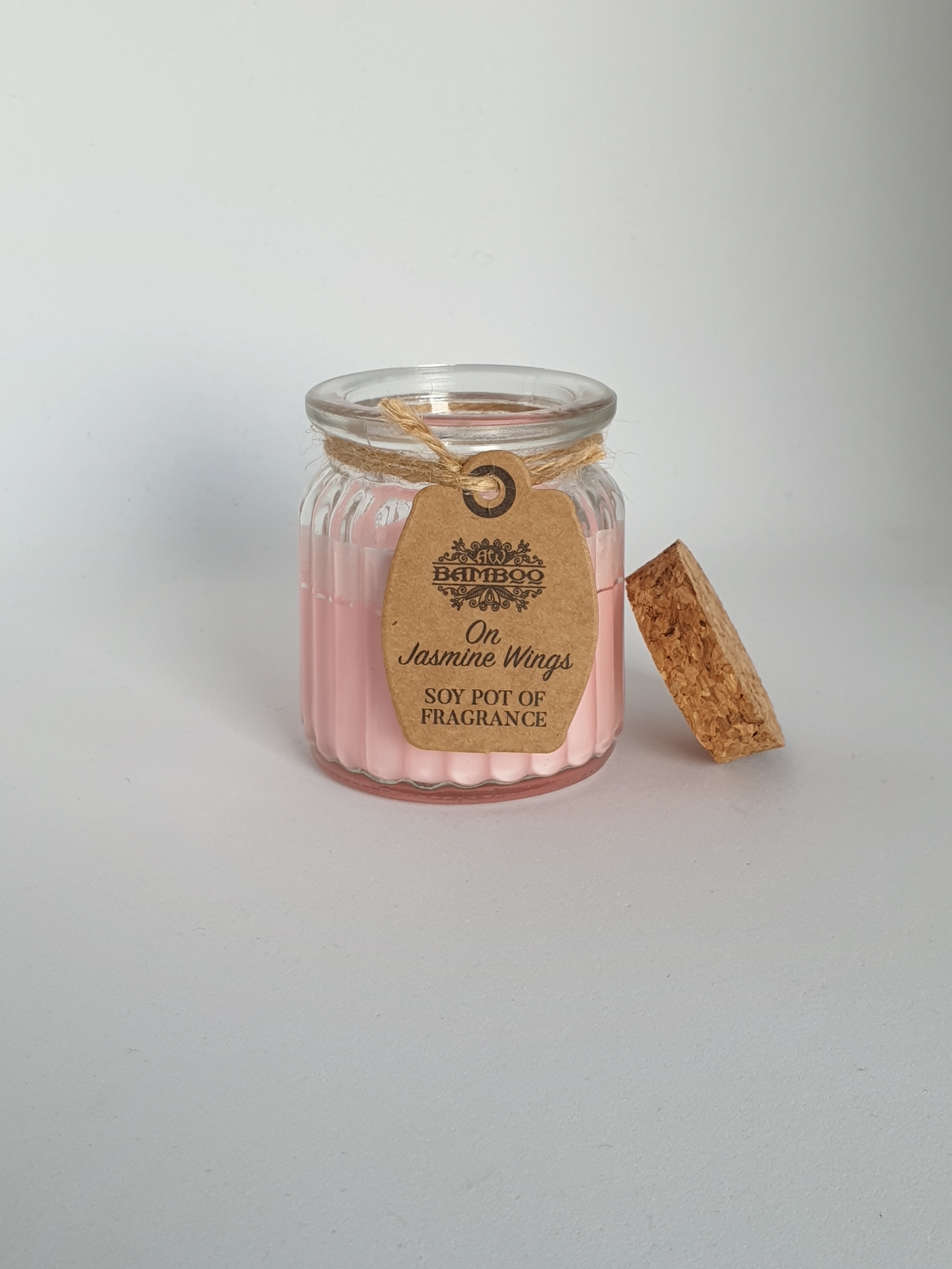 Bougie parfumée sur des ailes de Jasmin
