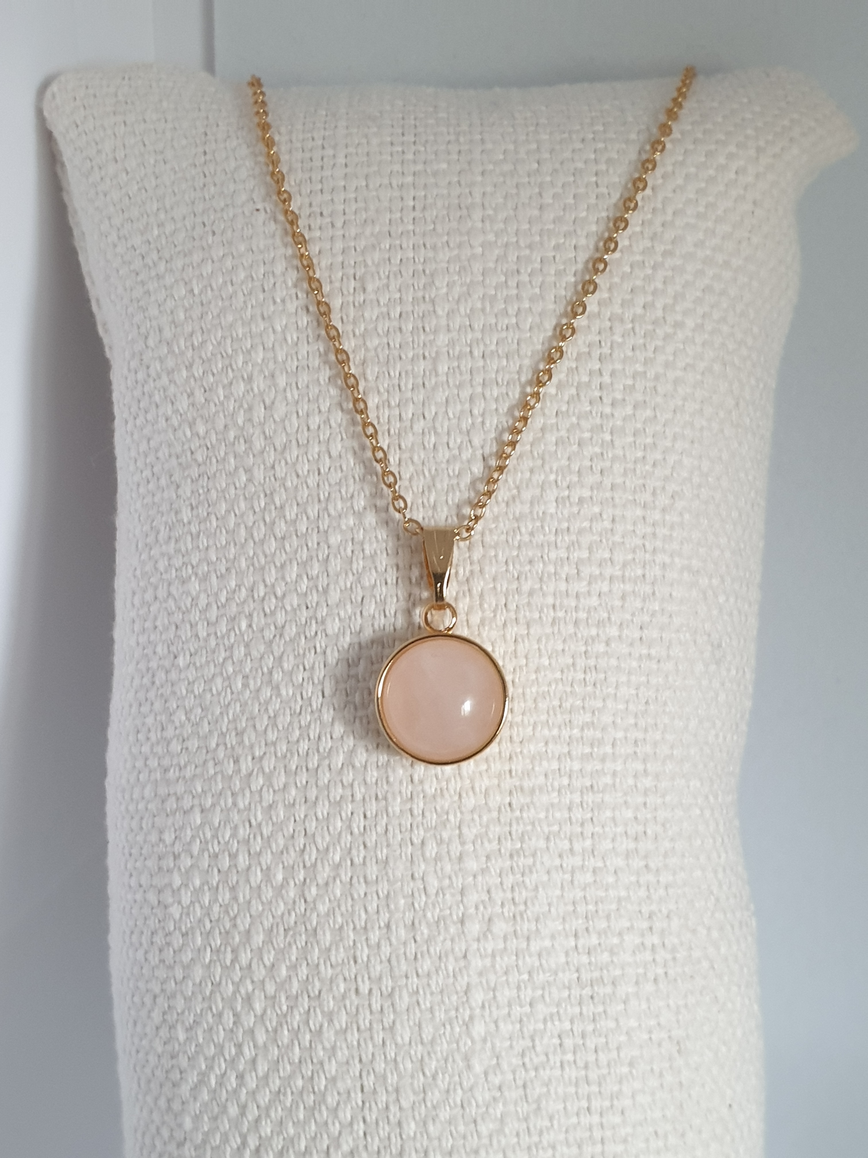 Collier doré à l'or fin QUARTZ ROSE