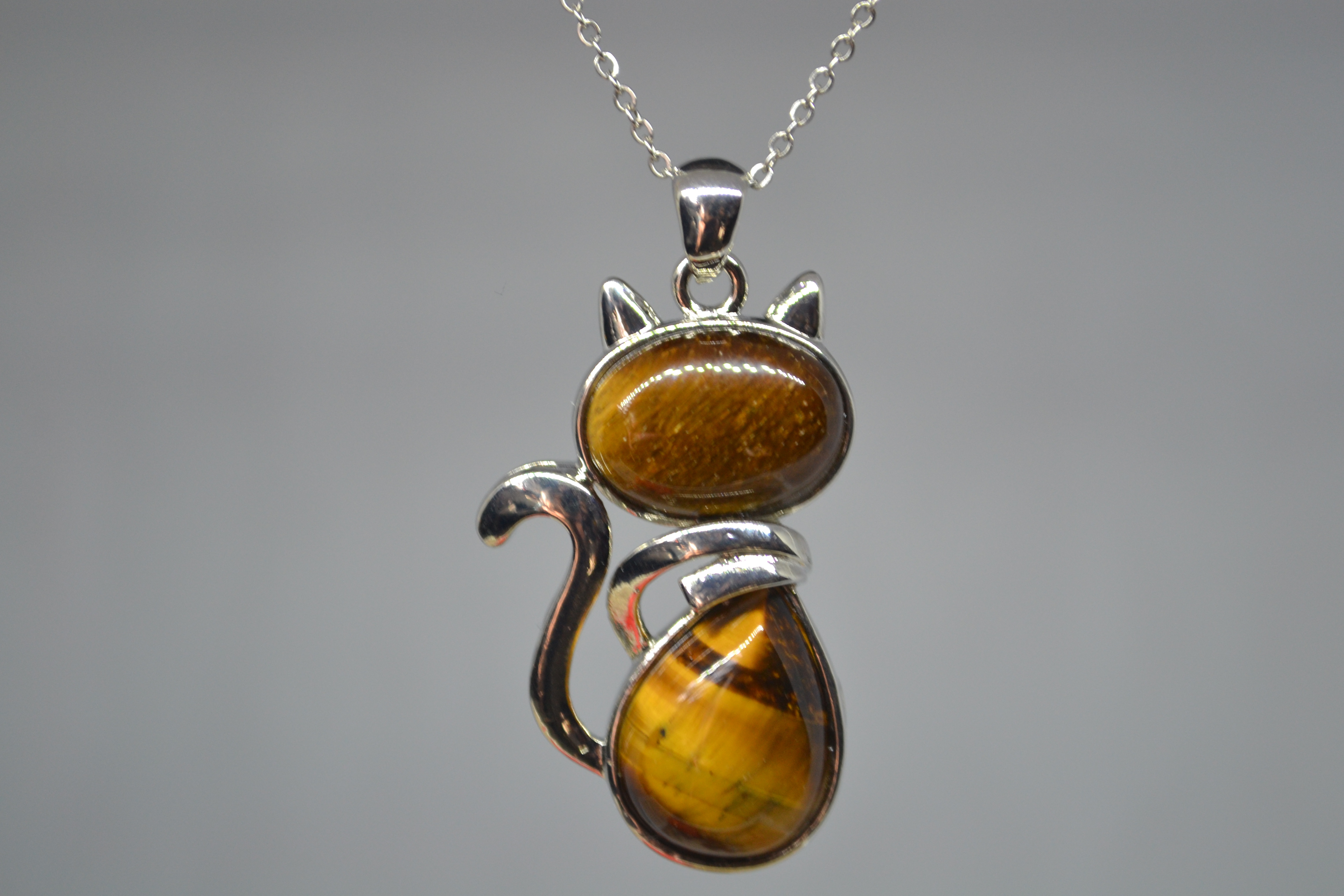 Pendentif chat ŒIL DE TIGRE