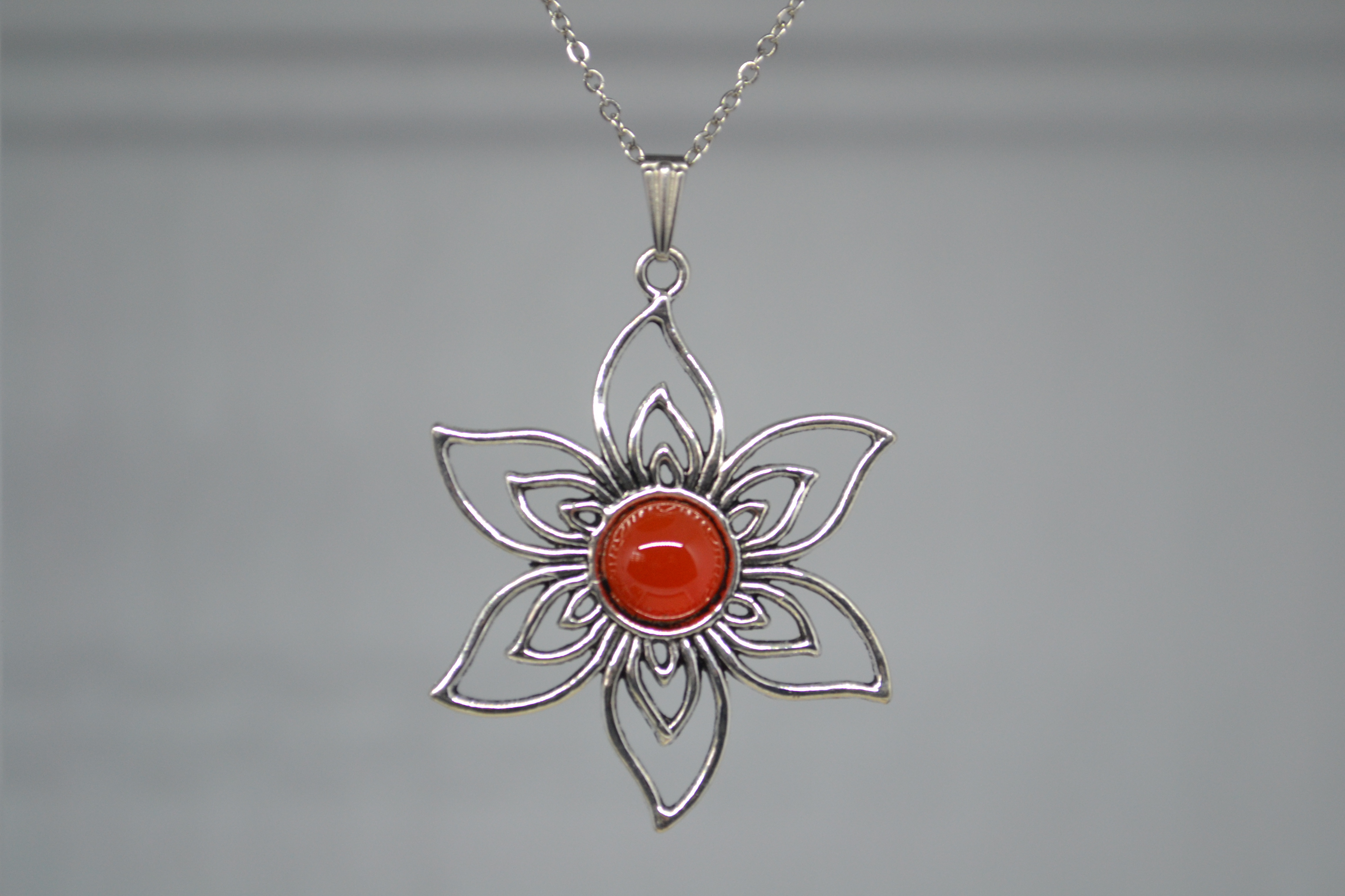 Pendentif fleur Cornaline