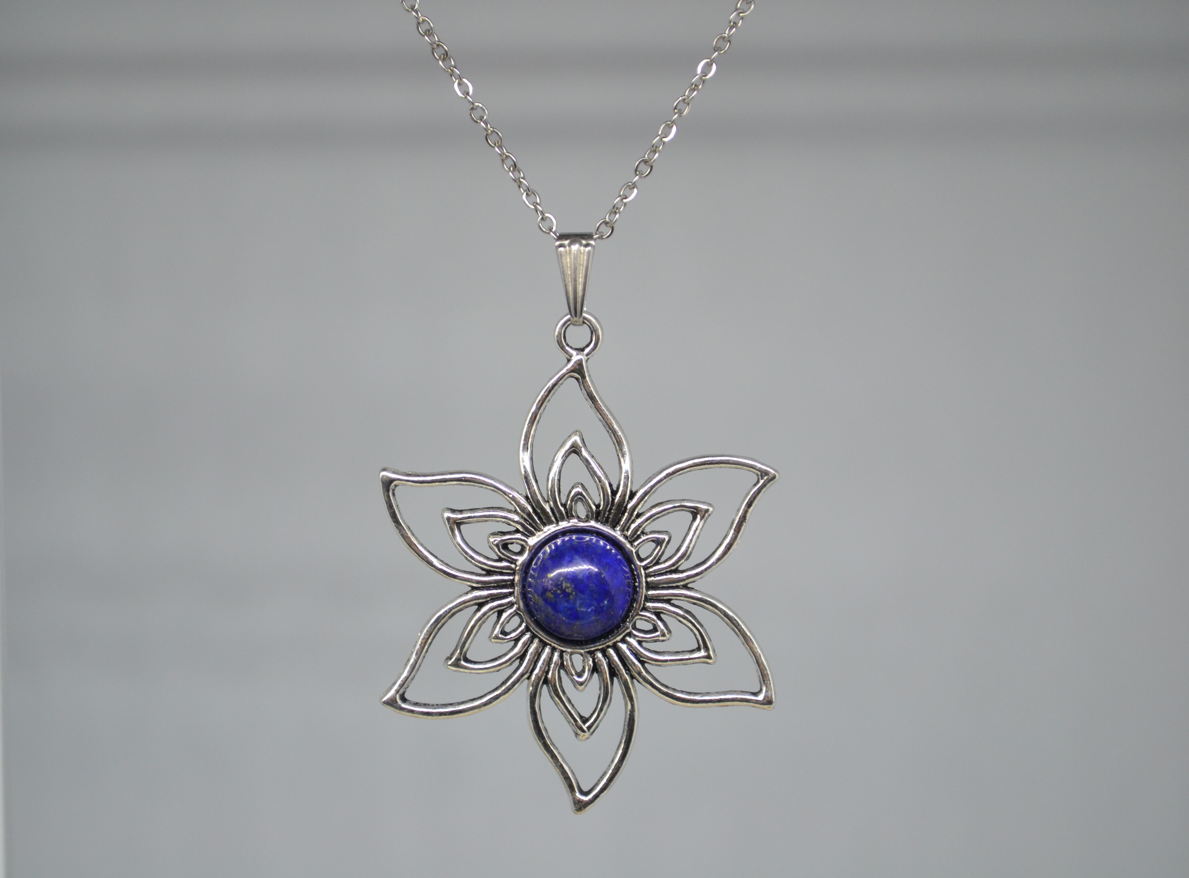 Pendentif fleur Lapis lazuli