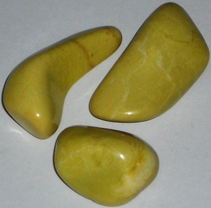 Pierre roulée Serpentine jaune
