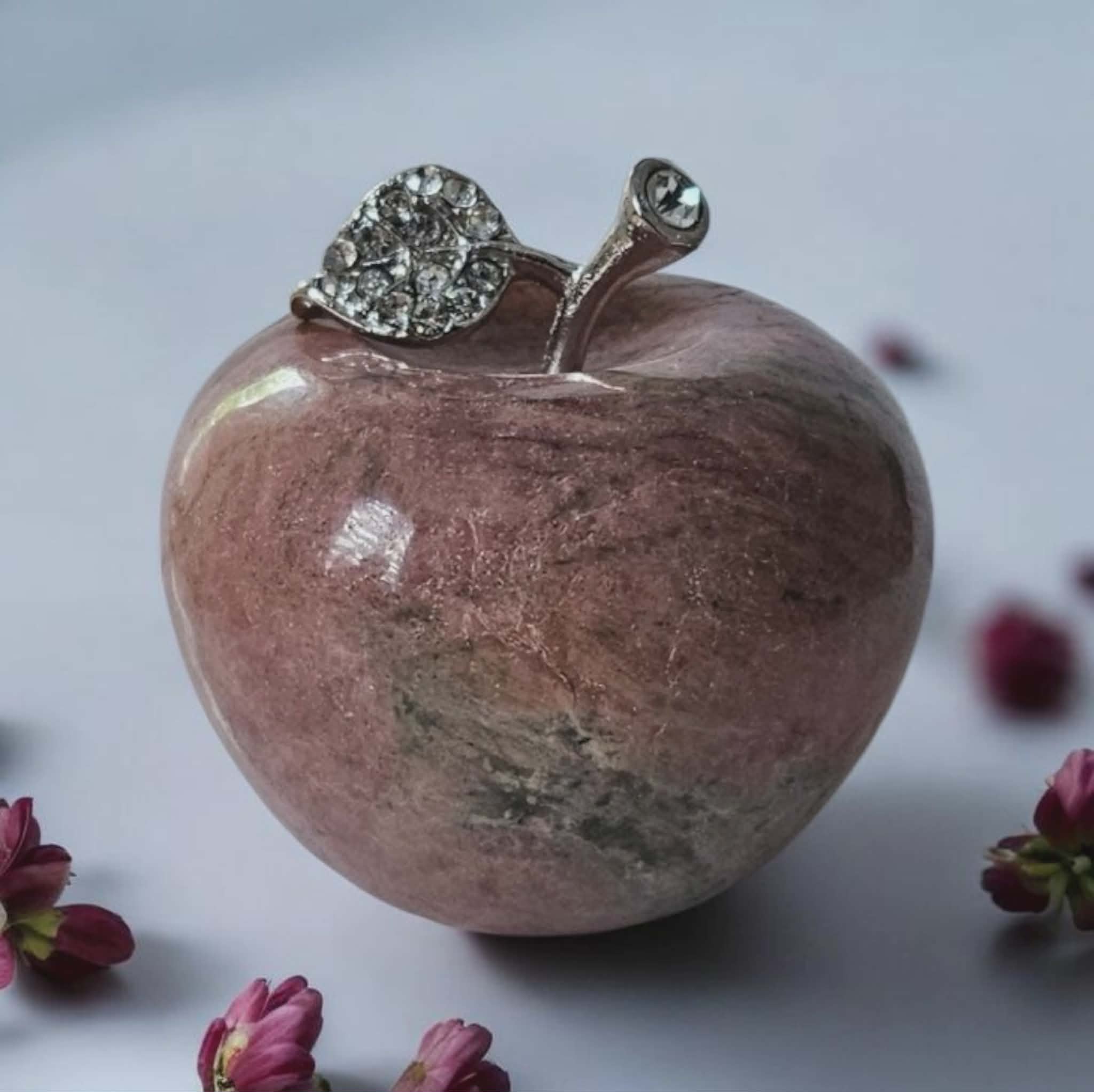 Pomme décorative en Rhodonite - 45 mm - Amour & Guérison émotionnelle