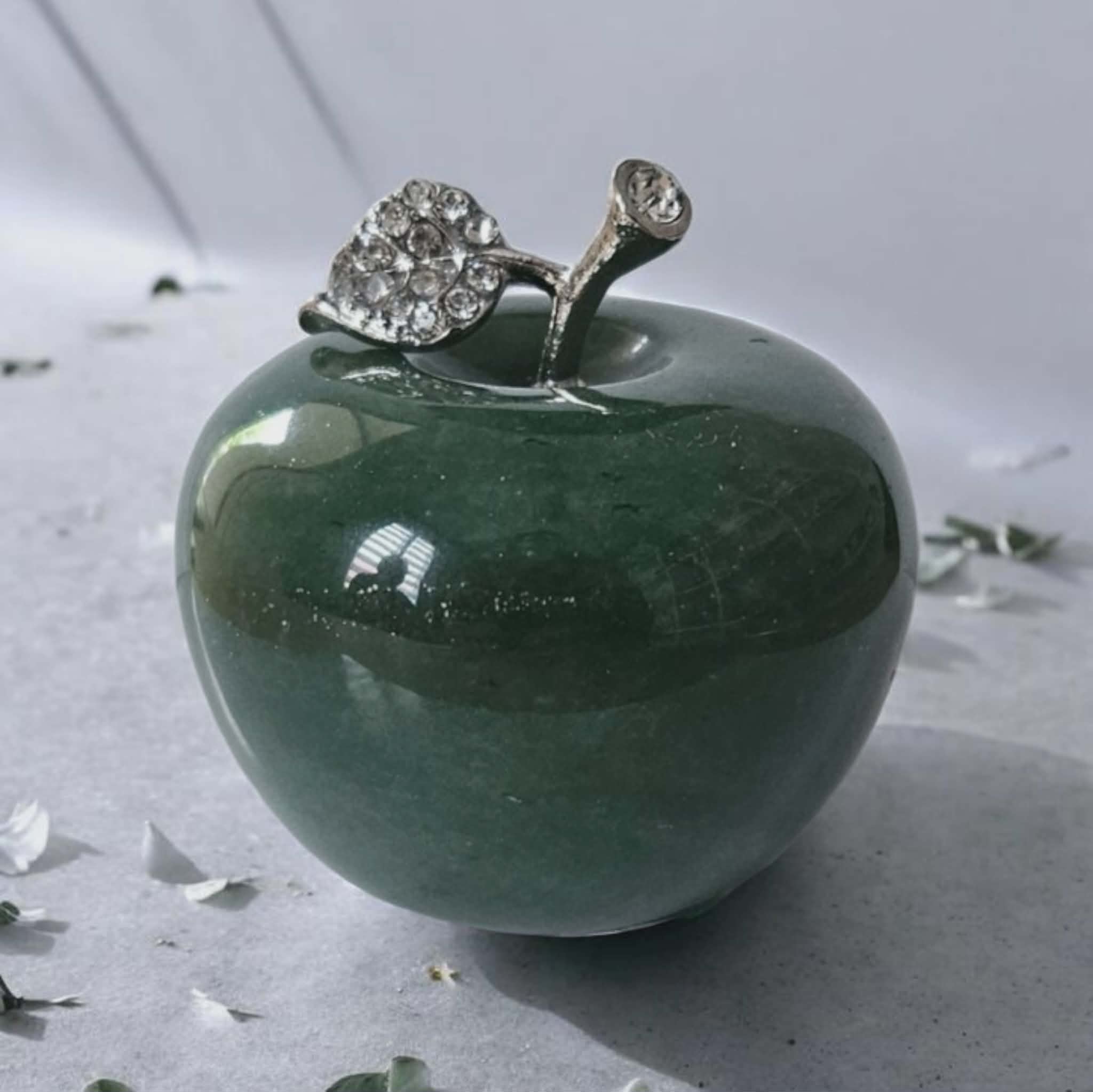 Pomme décorative en pierre d'Aventurine Verte - 45 mm - Chance & Harmonie