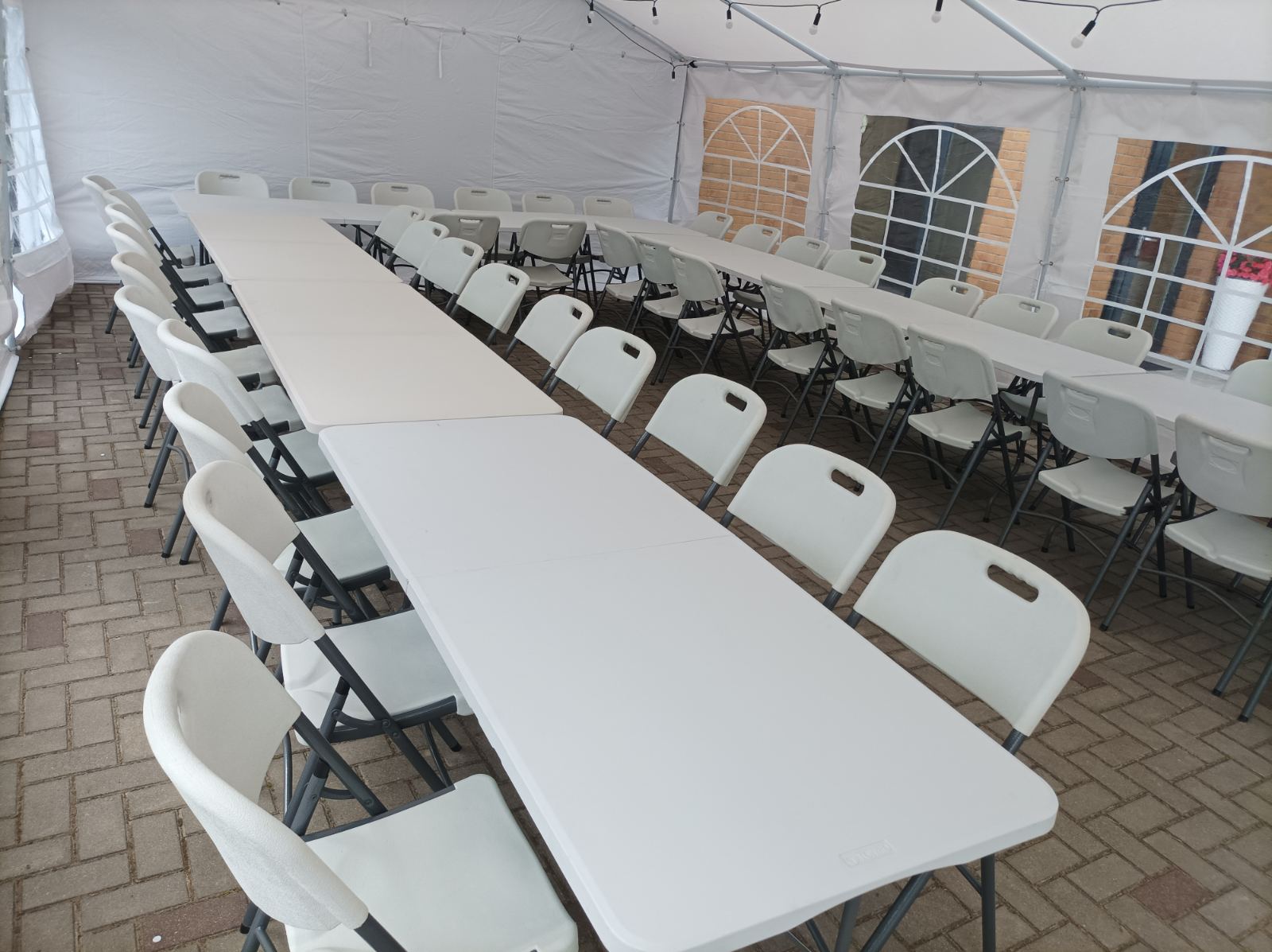 Sulankstomas stalas 180 cm.