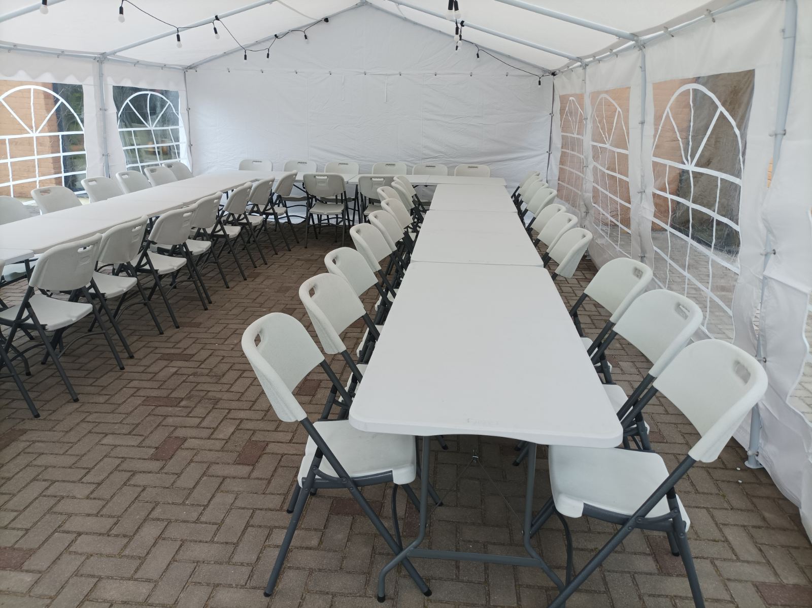 Sulankstomas stalas 180 cm.