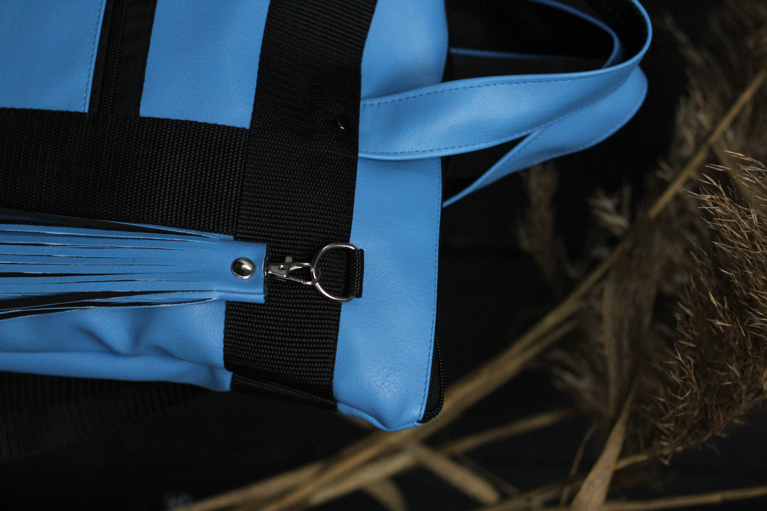 Didelė kuprinė su rankenėlėmis ir nusegamu kutu 13